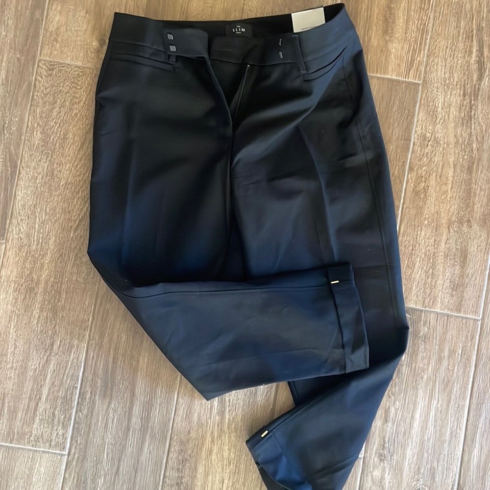 NWT White House Black Market size 6 slim crop pants